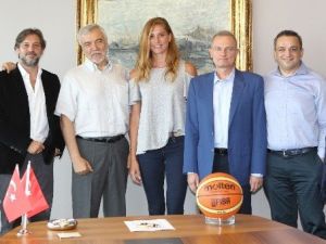 Bahar Çağlar, Yakın Doğu Üniversitesi’nde