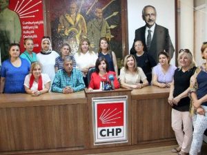 Chp’li Kadınlar Muhtarların Nikah Kıyma Yetkisine Tepki Gösterdi