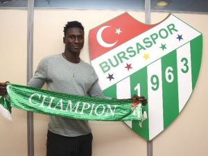 Bursaspor’da Çifte İmza