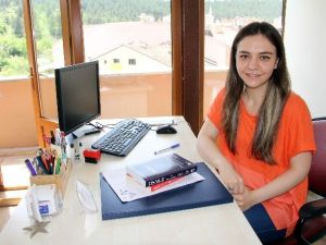 Psikolog Canan Berber: "Kendi Kendimize Arttırdığımız Korku Ve Panik Sadece Terörizmin Amacına Hizmet Eder"