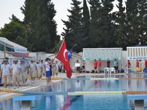 Sualtı Hokeyi Büyükler Türkiye Şampiyonası Balıkesir’de Başladı