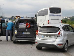 Zincirleme Trafik Kazası: 3 Yaralı
