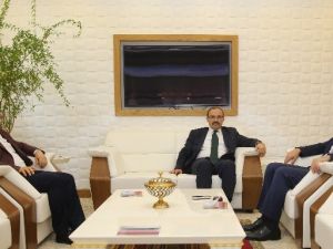 Vali Ustaoğlu’ndan Rektörlüğe Ziyaret