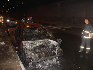 5 Kişilik Ailenin Bulunduğu Araç, Bolu Dağı Tüneli’nde Yandı