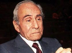Yönetmen Ömer Lütfi Akad vefat etti