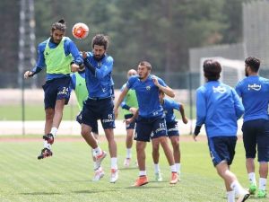 Fenerbahçe, Topuk Yaylası’nda İlk Antrenmanını Yaptı