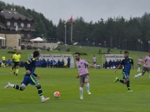 Fenerbahçe İlk Hazırlık Maçında 3-0 Yenildi