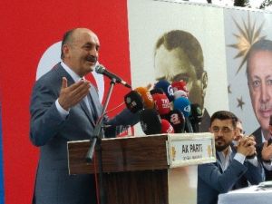 Mehmet Müezzinoğlu: "İzmir’de Tatlı Su Balığı Gibi Demokratlık Yapıyorlar"
