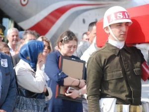 Helikopter Kazasında Hayatını Kaybeden Anne-kızın Cenazesi Tokat’ta