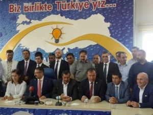 Ak Partililer Bayramlaştı