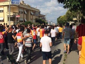 Galatasaraylı Taraftarlar, Florya’yı Bastı