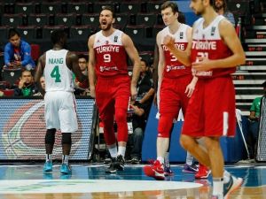 12 Dev Adam Fransa Karşısında
