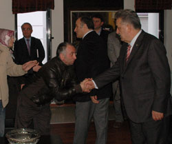 Bakan'a İnanmadı İdam Edin Bizi Diye Yalvardı!