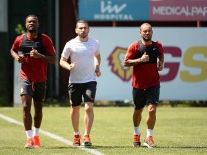 Galatasaray, Yeni Sezon Hazırlıklarını Sürdürüyor