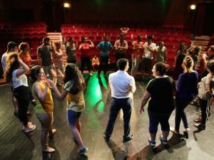 Doğaçlama Tiyatro Seyirciyle Buluşuyor