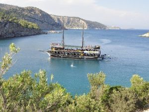 Gezi Tekneleri Taşucu’nun Tanıtımına Büyük Katkı Sağlıyor