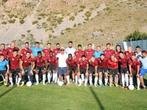 Alanyaspor Davraz’da Kampa Girdi