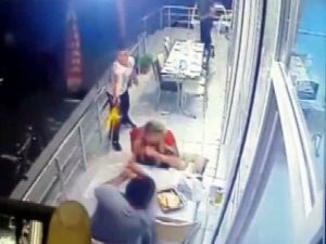 Lokantada Kız Arkadaşı İle Yemek Yerken Öldürüldü