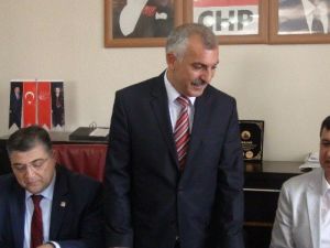 Ezan Dolayısıyla Bir Chp’li Konuşmasını Keserken, Diğeri Devam Etti