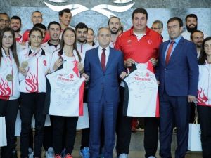 Gençlik Ve Spor Bakanı Akif Çağatay Kılıç’tan ’Devşirme Sporcu’ Yanıtı