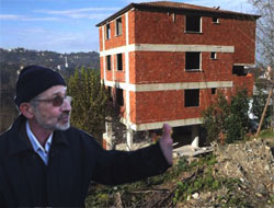 Yardım Parasıyla Kaçak Yaptı