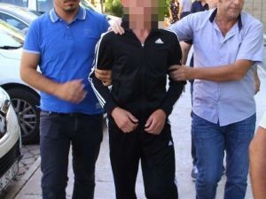 Lokantada Kız Arkadaşıyla Yemek Yiyen Şahsı Öldüren Zanlı Teslim Oldu