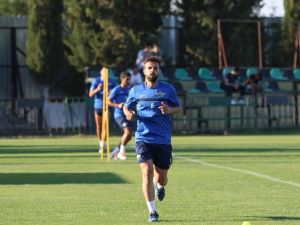 Akhisar Belediyespor’da Kenan Karışık, Altınordu Yolunda