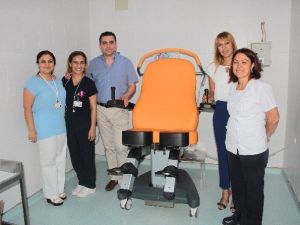 Dikey Doğum Koltuğu Sezaryeni Düşürdü