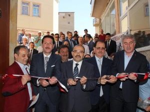 Taşhan’da Resim Sergisi Açıldı