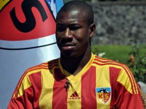Kayserispor Prejuece Nakoulma İle 1 Yıllık Sözleşme İmzaladı