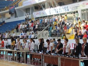 Gymnasiade’de Fransa İçin Saygı Duruşu