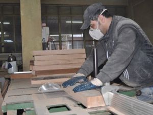 Mobilyacılıkta Belgesiz İşçi Çalıştırmak Yasaklandı