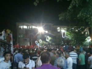 Darbe Girişimine Karşı Giresunlular Sokağa Döküldü
