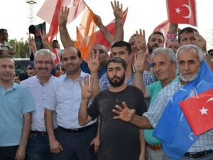 Adana’da “Milli İradeye Sahip Çıkma Yürüyüşü”