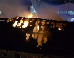 Yangın Rize'de Akşamı Isıttı!