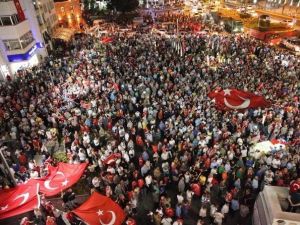 Ordu Demokrasi Nöbetinde