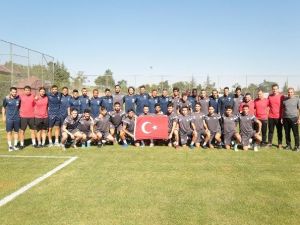 Sözeri: "Görevimin Başındayım"