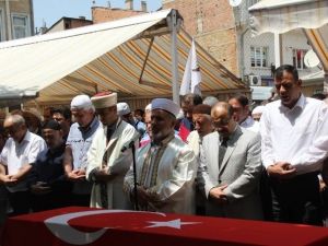 Demokrasi Şehitleri İçin Gıyabi Cenaze Namazı Kılındı