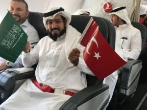 Türkiye’ye Ve Recep Tayyip Erdoğan’a Destek İçin Geliyorlar