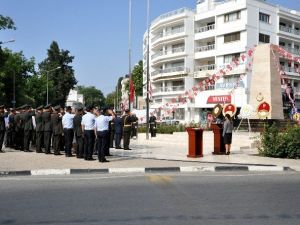 Kktc’de Kıbrıs Barış Harekatı’nın Yıl Dönümü Atatürk Anıtı’nda Törenle Kutlandı