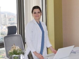 Op. Dr. Alay: "Hamile Kalmak İsteyen Kadınlar D Vitamini Almalıdır"