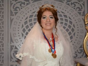 Polis Damat Kendi Düğününe Gelemedi