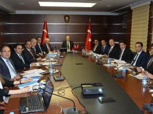 Trabzon Valisi Yücel Yavuz Ohal Kararlarıyla İlgili Toplantılar Yaptı