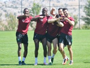 Alanyaspor, Yeni Sezon Hazırlıklarını Sürdürüyor