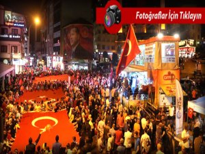 Rize'de Demokrasi Nöbeti Devam Ediyor