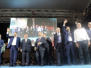 Bakanlar Kent Meydanında Vatandaşa Seslendi