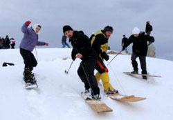 Rize'de Lazboard'lı Kayak Şenliği
