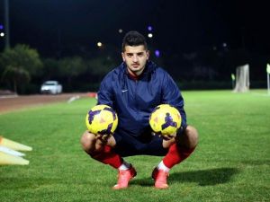Boluspor Efe Halil Özarslan’ı Kadrosuna Kattı