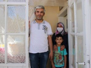 10 Yıllık Eşine Böbreğini Verdi