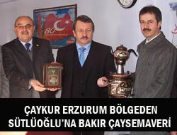 Genel Müdür'e Bakır Çay Semaveri